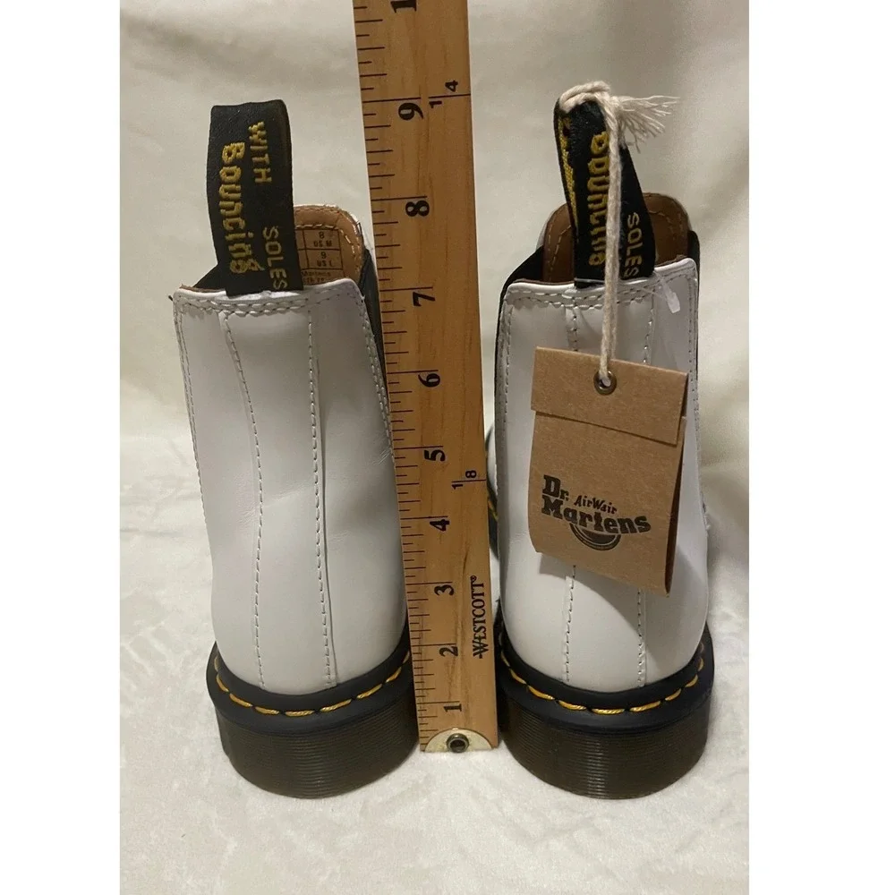 Dr. Martens 2976 YS White Leather Chelsea Boots Unisex Mens Size 8 Womens Size 9